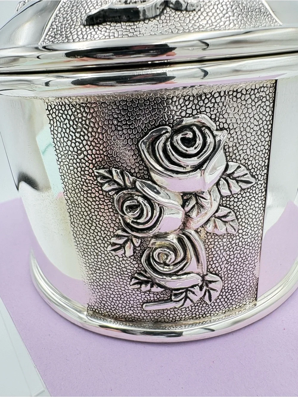 Vintage Elegant Silver Plated Rose Embossed Decorative Trinket/Jewely Box w/Lid